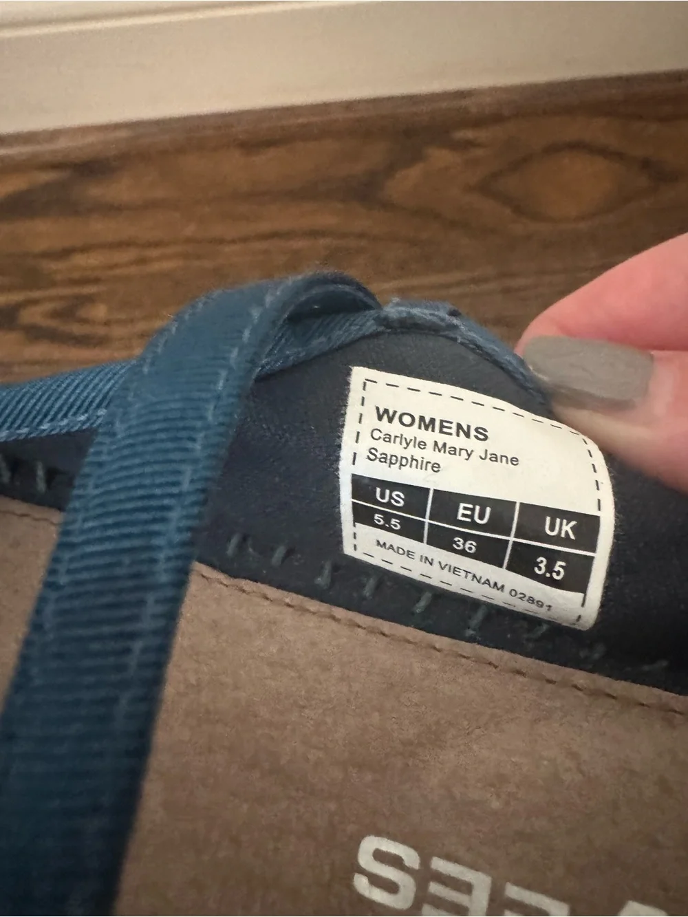 SeaVees Navy Velvet Mary Jane Flats with Buckle Strap- never worn - Picture 6 of 6